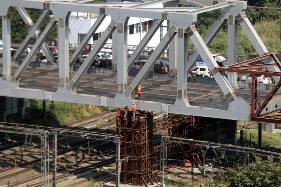 Adarsh Maharashtra | उर्वरित कामासाठी उद्या रात्री पुन्हा मेगाब्लॉक कल्याणच्या ...