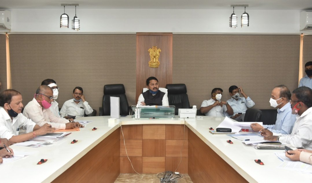 Adarsh Maharashtra | वांद्रे शासकीय वसाहतीतील समस्या सोडविण्यासंदर्भात सकारात्मक- विधानसभा...