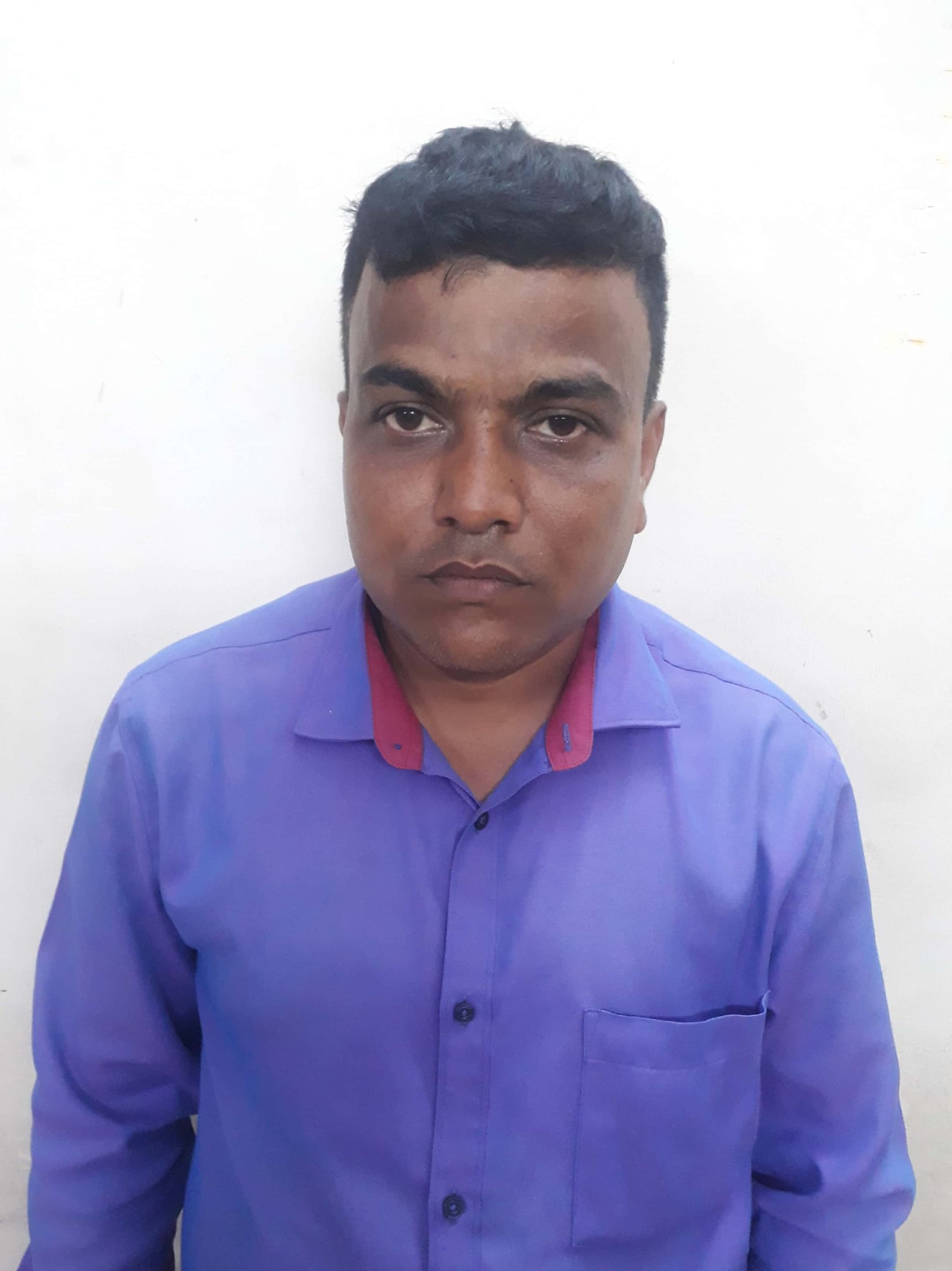 Adarsh Maharashtra | लॉक डाऊन काळात जिल्हांतर्गत प्रवास करणाऱ्या  व्यक्तींना गैरप्रकारे ई - पास...