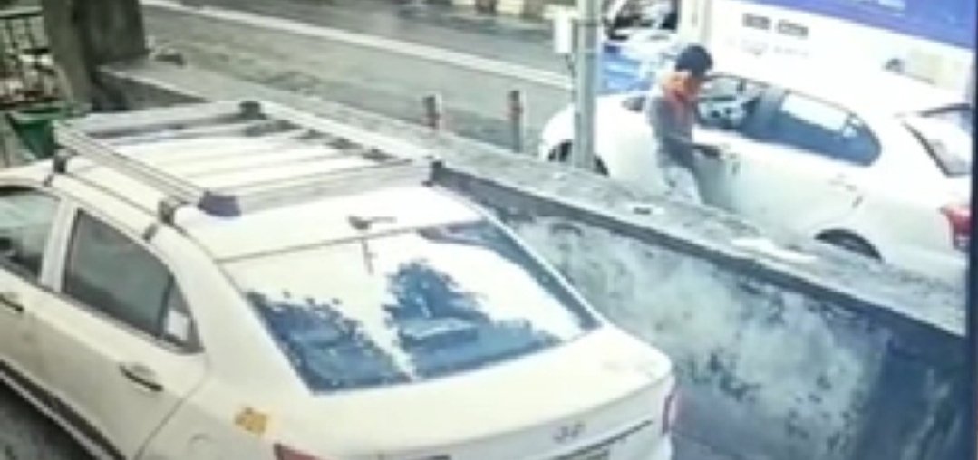 Adarsh Maharashtra | कारटेप चोरीप्रकरणी चार आरोपींना मुलुंड पोलिसांनी केले अटक