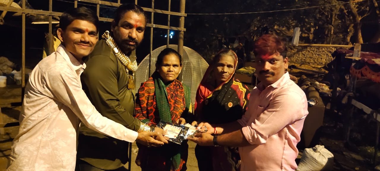 Adarsh Maharashtra | गोरगरीबांना होळीच, कोकणी फूड...