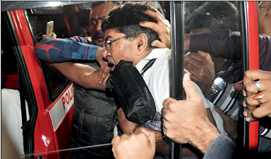 Adarsh Maharashtra | हिटलर मोदींना, हिटलर दीदींचे...