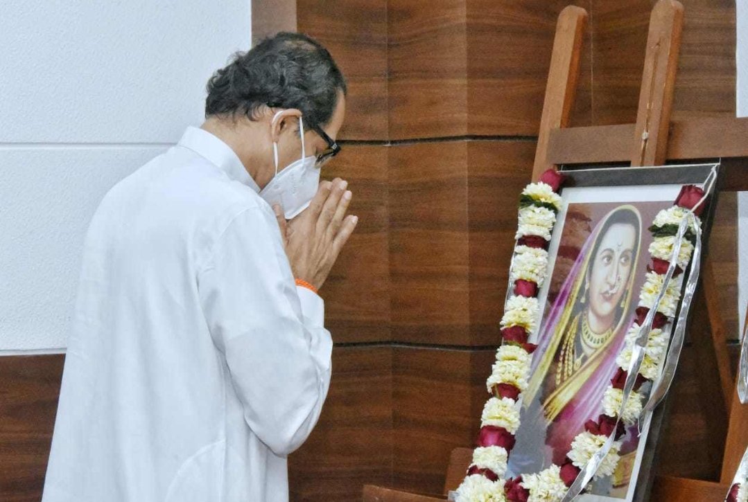 Adarsh Maharashtra | जिजाऊ माँसाहेब प्रेरणेचा अखंडीत स्त्रोत,मुख्यमंत्री उद्धव ठाकरे यांचे...