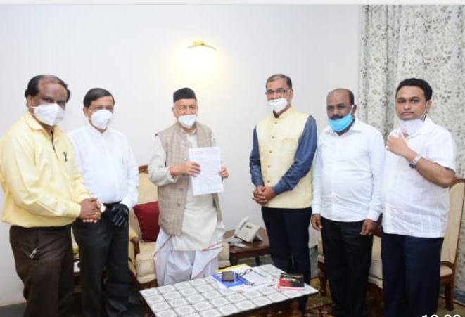 Adarsh Maharashtra | एस.एम.देशमुख यांनी घेतली...