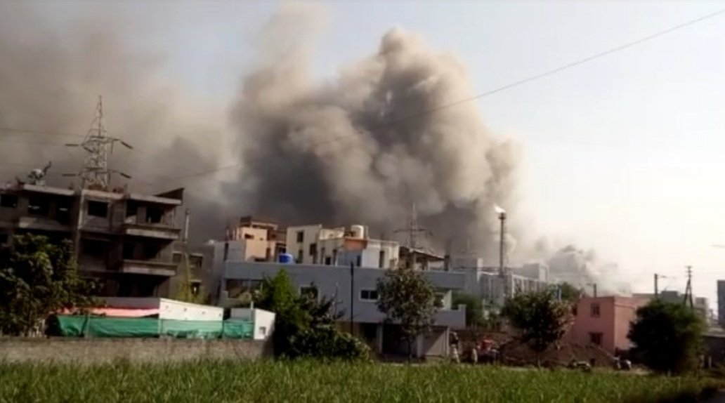 Adarsh Maharashtra | पुण्याच्या  सीरम इन्स्टिट्यूट ऑफ इंडियाच्या नवीन इमारती मध्ये आग