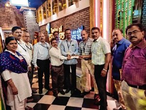 Adarsh Maharashtra | वांद्रे आणि अंधेरी पश्चिम...