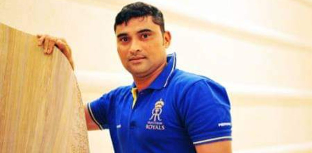 Adarsh Maharashtra | कॅरेबियन प्रीमियर लीग मध्ये खेळणारा मुलुंडचा ४८ वर्षीय प्रवीण तांबे