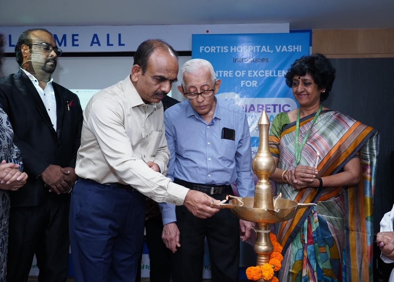 Adarsh Maharashtra | फोर्टिस हिरानंदानी हॉस्पिटल वाशी येथे नवी मुंबईच्या पहिल्या डायबेटिक फूट...