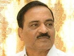 Adarsh Maharashtra | मराठा आंदोलनादरम्यान मृत्यूमुखी पडलेल्या आंदोलकांच्या कुटुंबातील एका...