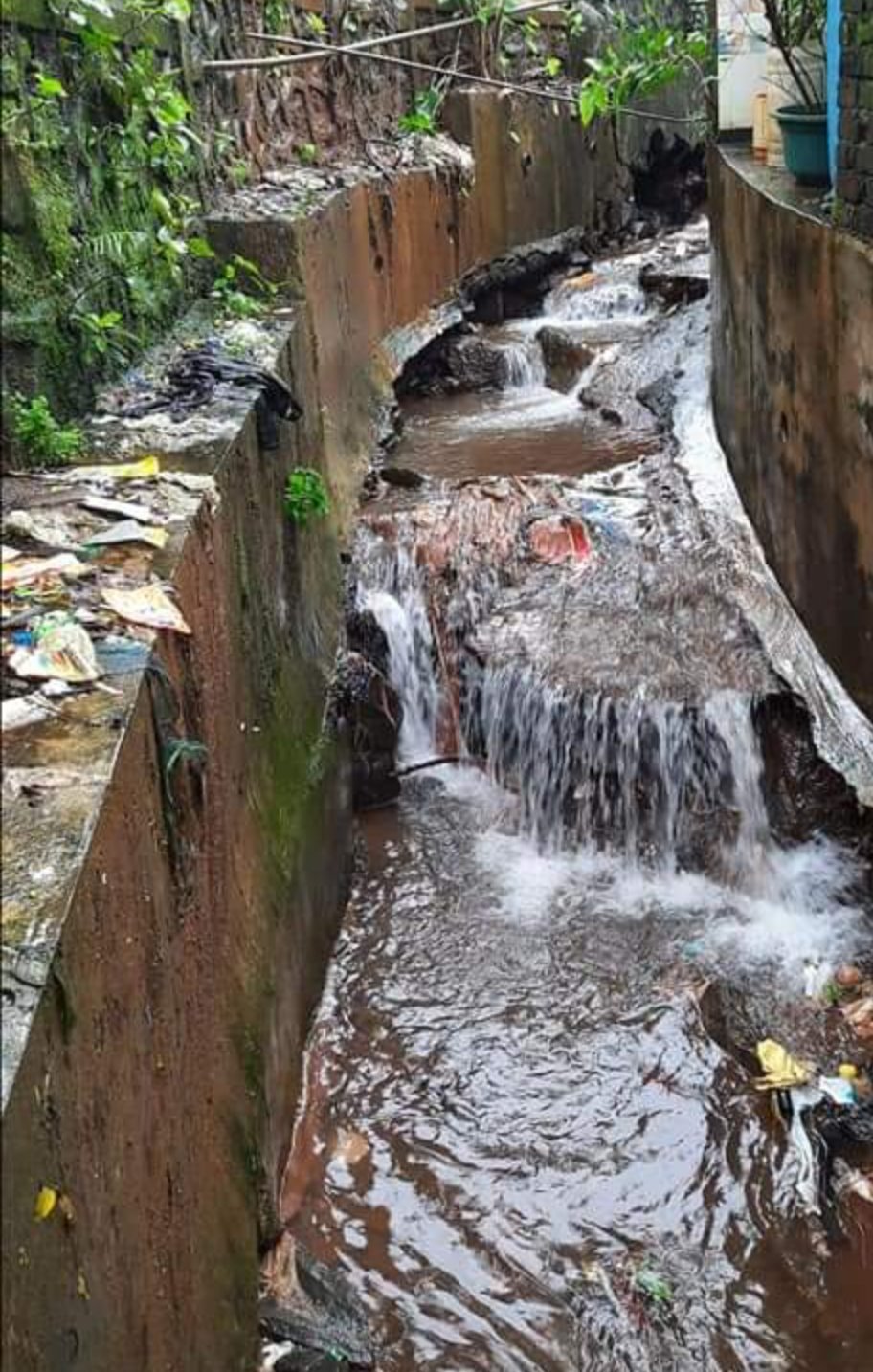 Adarsh Maharashtra | पंचशील नगर येथील मोठया...