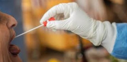 Adarsh Maharashtra | राज्यात कोरोना चाचणीचे दर 300 रुपयांनी कमी केले ; 1900,2200 आणि 2500 नवे दर