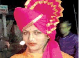 Adarsh Maharashtra | समाजाने बहिष्कृत केल्याने जळगावात तरुणीची आत्महत्या