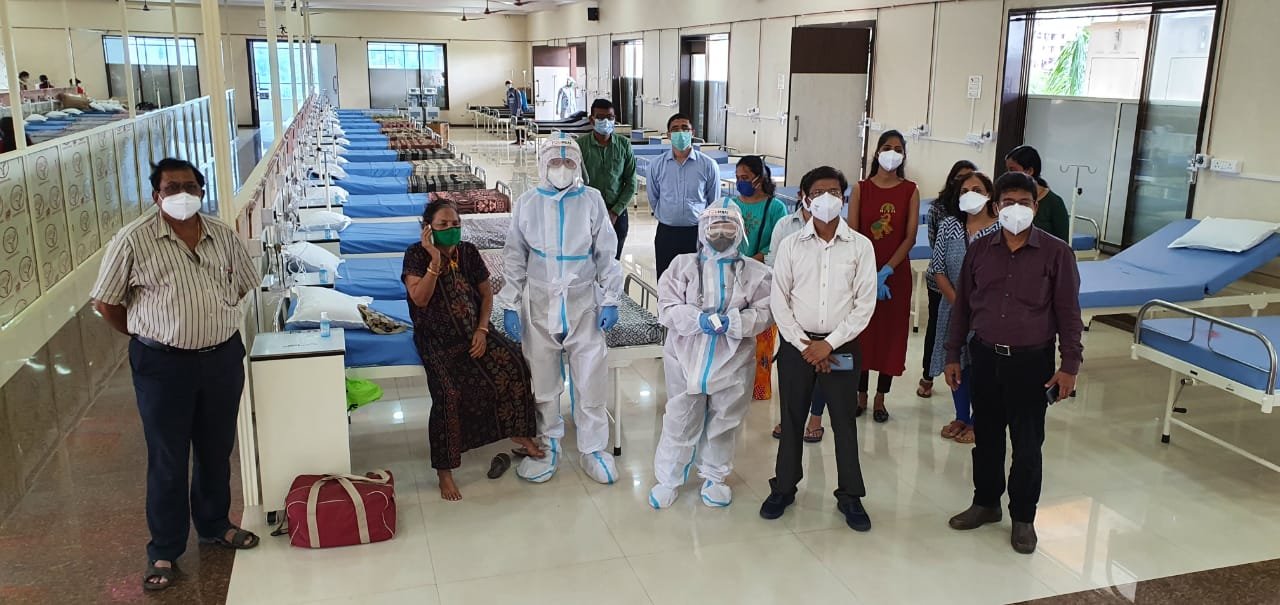 Adarsh Maharashtra | बदलापूरात पालिकेचे कोविड रुग्णालय सुरू झाल्याने नागरिकाना दिलासा .