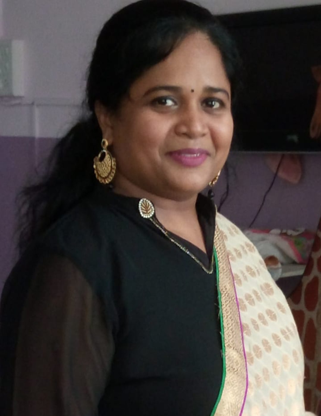 Adarsh Maharashtra | मुलुंडकर सुप्रिया नायर यांची कोरोना लसीकरणाच्या चाचणीसाठी निवड