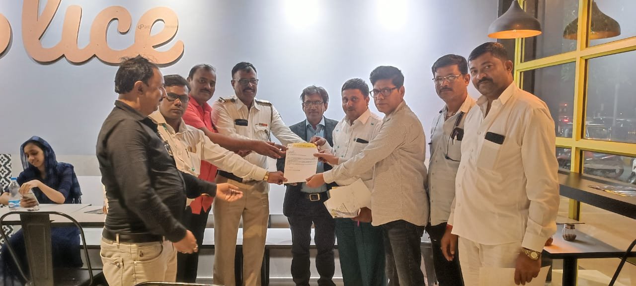 Adarsh Maharashtra | महाराष्ट्र राज्य मराठी पत्रकार संघ ,नवी मुंबई ,कार्यकारणीत पत्रकारांचा...