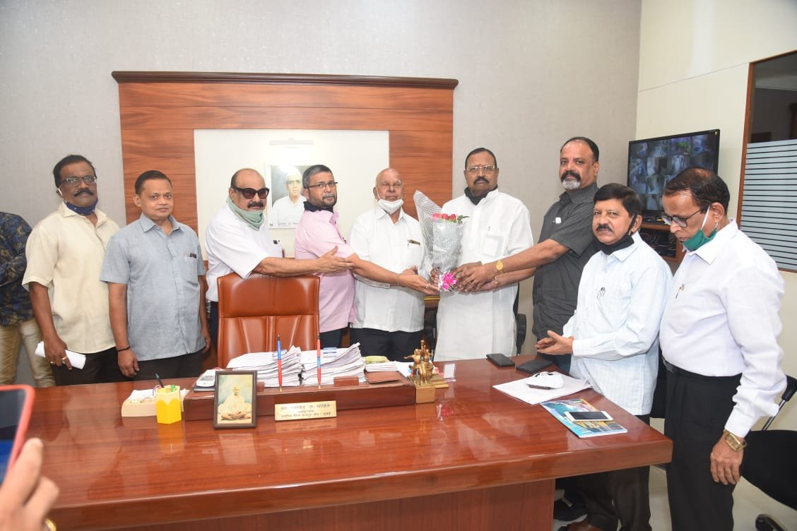 Adarsh Maharashtra | खंबीर नेतृत्वामुळे संघटना...