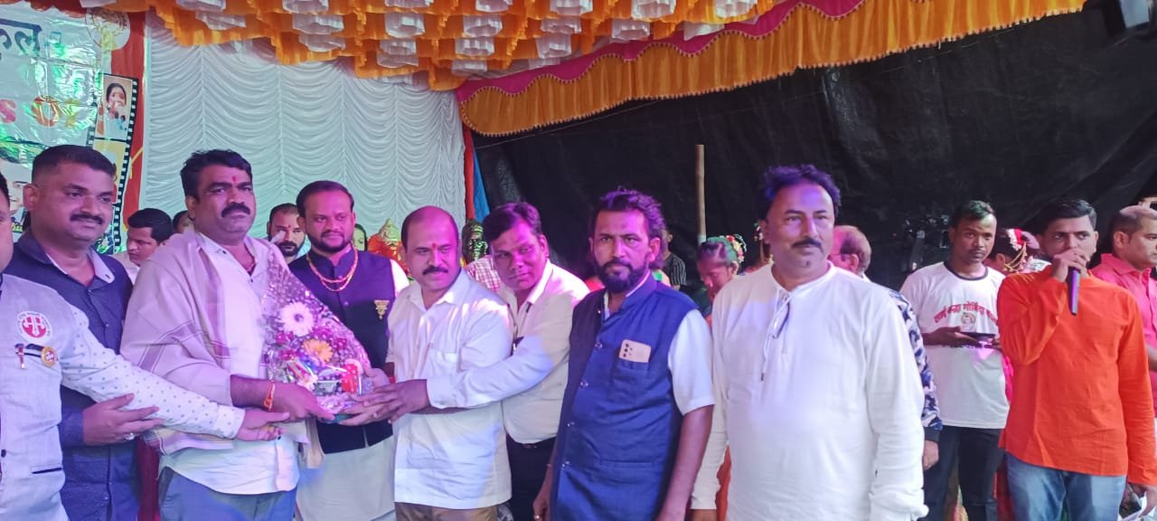 Adarsh Maharashtra | विश्वासराव आरोटो यांचे टिटवाला दहीहंडी उत्सवामध्ये स्वागत!