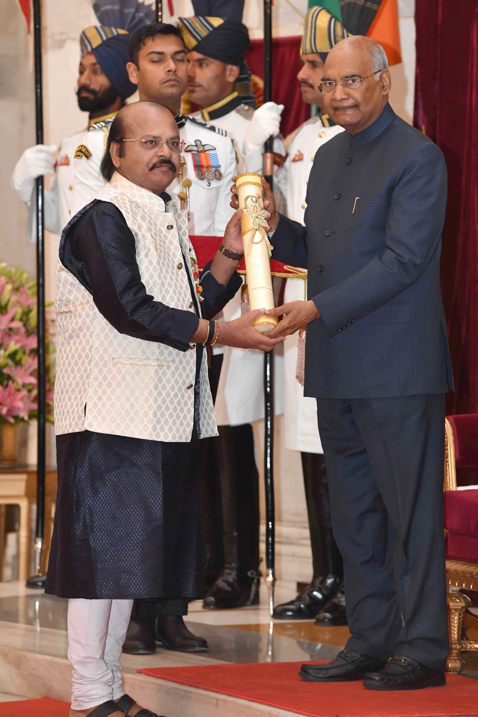 Adarsh Maharashtra | महाराष्ट्रातील चार...