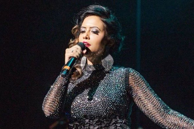 Adarsh Maharashtra | ...मग राष्ट्रमाता कोण?