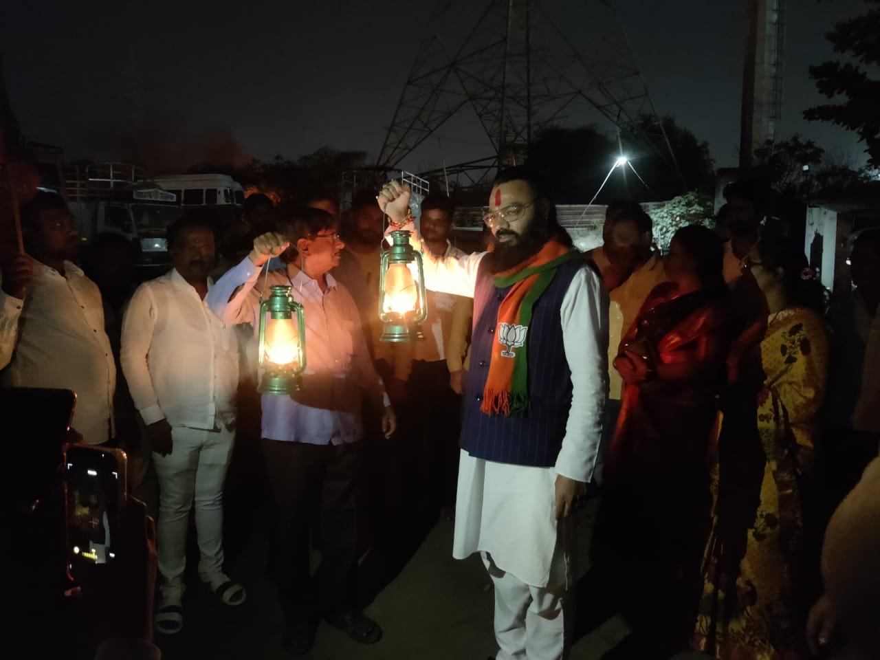 Adarsh Maharashtra | राज्यभरातील वीजपुरवठा खंडित केल्याप्रकरणी नवी मुंबईत भाजपच्या वतीने नवी...