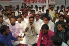 Adarsh Maharashtra | ‘सारथी’ च्या बचावासाठी...