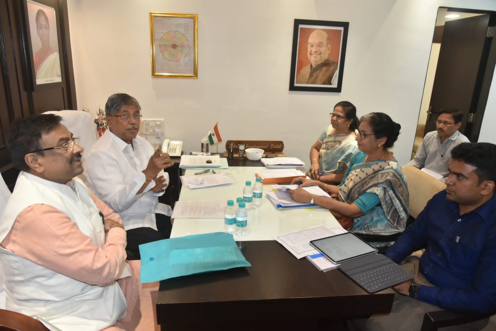 Adarsh Maharashtra | जूनपासून बल्लारपूर येथे सुरू होणार  एसएनडीटी विद्यापीठाचे...