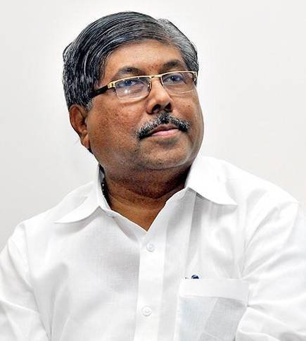 Adarsh Maharashtra | शपथपत्रात माहिती...