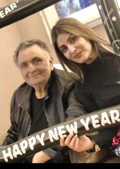 Adarsh Maharashtra | ऋषी कपूर यांची आजाराने खंगलेली अवस्था; कँसर असण्याची शक्यता