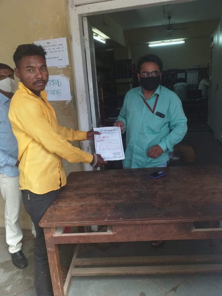 Adarsh Maharashtra | फलटण तहसिलदार कार्यालयास ' धनगर शासन महाराष्ट्र राज्य' व्दारा मागण्याचे...