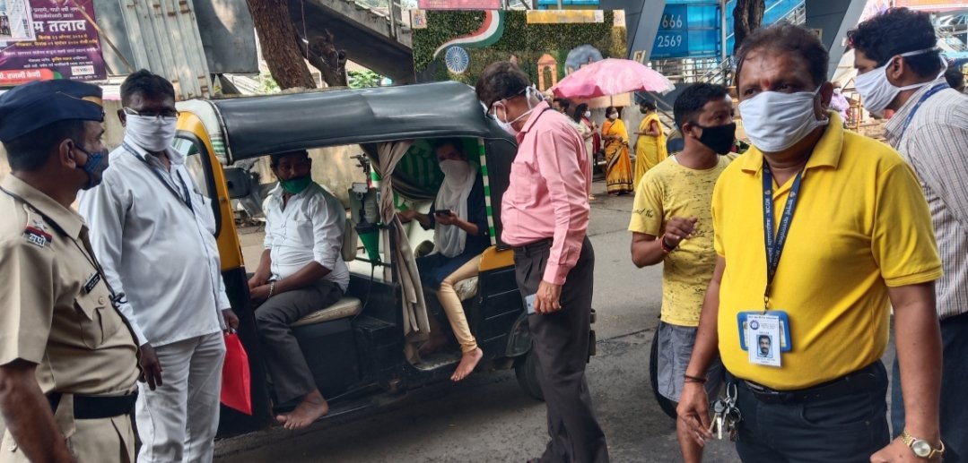 Adarsh Maharashtra | मास्क न लावणाऱ्यांविरोधात मुलुंडमध्ये पालिकेच्या पथकातर्फे रोज होत आहे...