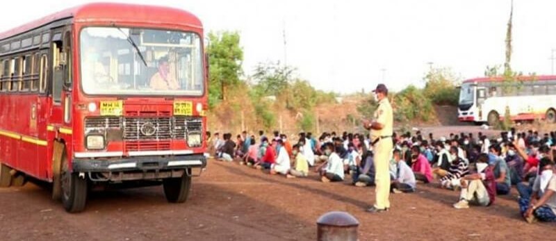 Adarsh Maharashtra | नालासोपारा एसटी आगारात स्थानिकांची गावाला जाण्यासाठी गर्दी