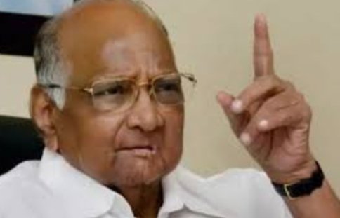 Adarsh Maharashtra | गेल्या ३० वर्षांपासून शिवसेनेचा भगवा फडकवण्याचे भाषण ऐकत आहे;पवारांकडून...