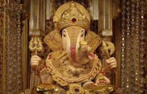 Adarsh Maharashtra | पुण्यात मानाच्या 5 गणपतींसाठी प्रशासनाचा मोठा निर्णय, गणेश भक्तांमध्ये...