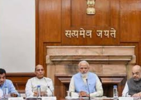 Adarsh Maharashtra | कोरोना विषाणू संकटात भारताचे...