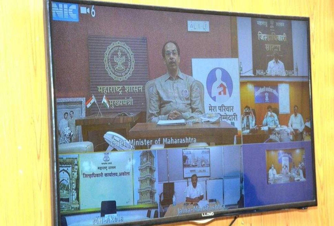 Adarsh Maharashtra | कोरोनाला हरविण्यासाठी जीवनशैलीत बदल करणे आवश्यक- मुख्यमंत्री उद्धव ठाकरे