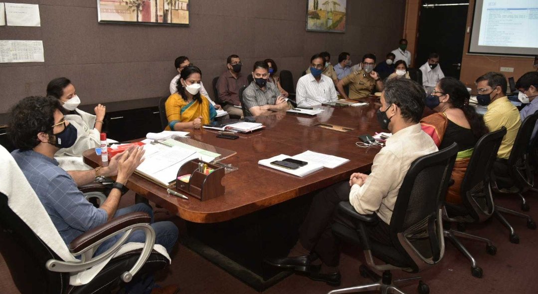 Adarsh Maharashtra | आदरातिथ्य क्षेत्राला चालना देण्यासाठी,परवानग्यांची संख्या कमी करणार-...