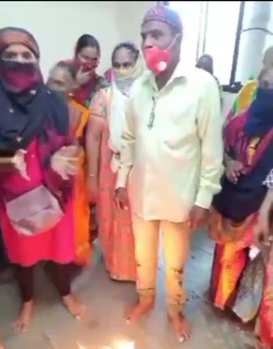 Adarsh Maharashtra | मराठी भारती संघटनेने राज्यात अनेक विभागात केली वीज बिलाची होळी....