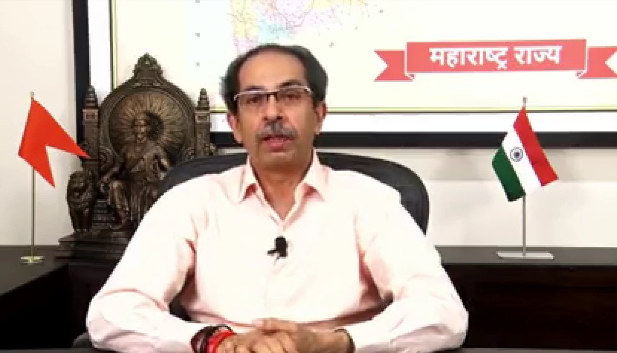 Adarsh Maharashtra | १५ ऑगस्ट पासून दोन डोस घेतलेल्यांना लोकल प्रवासाची मुभा