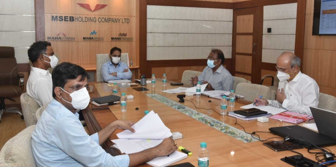 Adarsh Maharashtra | महापारेषणच्या मनोऱ्यांवरुन...