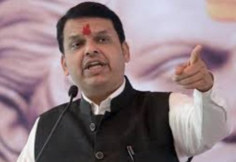 Adarsh Maharashtra | कमी चाचण्यांमुळेच संसर्ग आणि मृत्यूचे प्रमाण अधिक : देवेंद्र फडणवीस