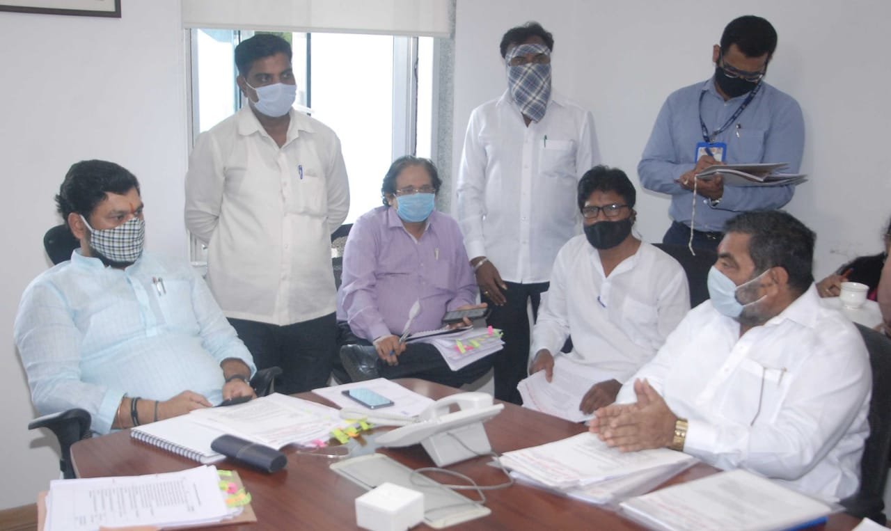 Adarsh Maharashtra | सफाई कामगारांसाठी स्वतंत्र...