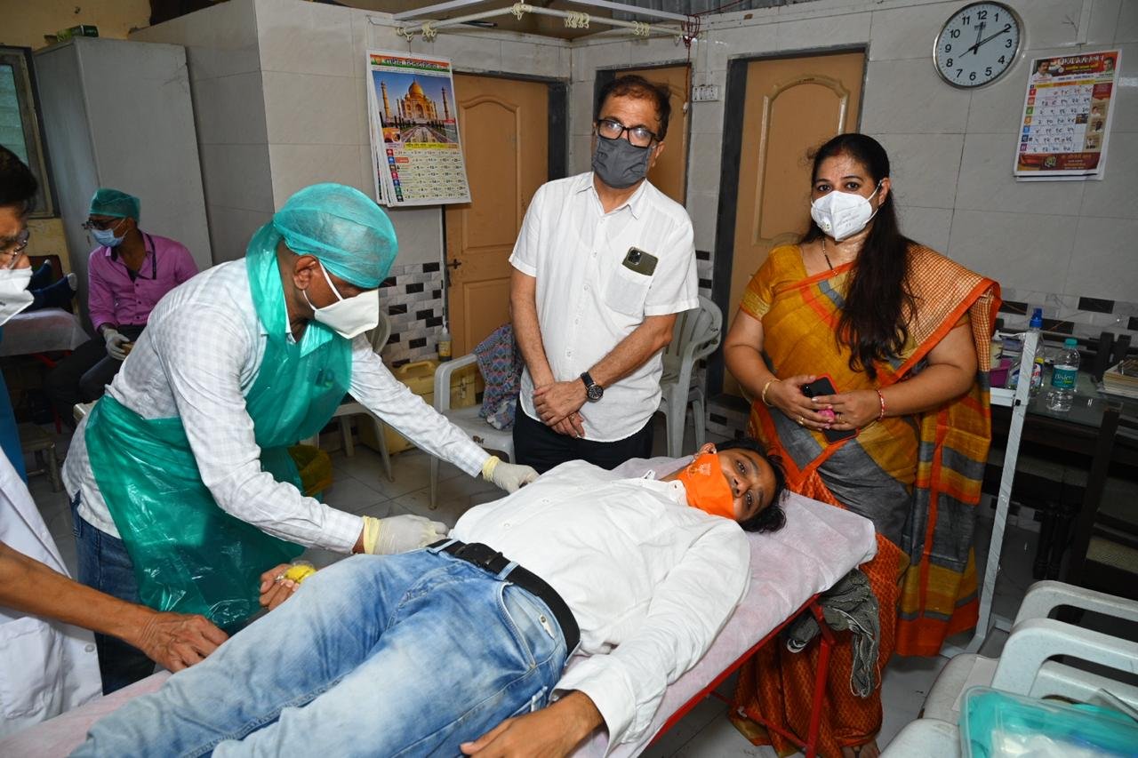 Adarsh Maharashtra | रुग्णालयात उपचार घेत...