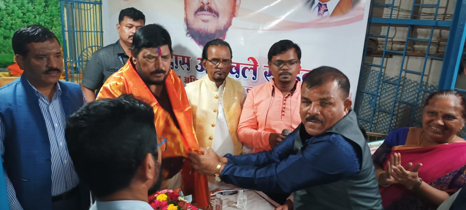 Adarsh Maharashtra | मी आलो आहे बुद्ध विहारला भेट...