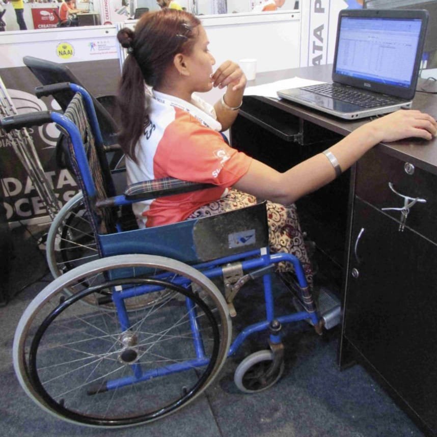 Adarsh Maharashtra | दिव्यांगांना 