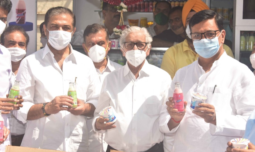 Adarsh Maharashtra | मंत्रालय परिसरात महानंद, आरे दुग्ध उत्पादन स्टॉलचे उद्घाटन