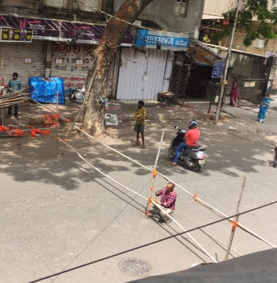 Adarsh Maharashtra | कडक लॉकडाऊनच्या पार्श्वभूमीवर मुलुंडचे प्रशासन सज्ज. प्रतिबंधक उपाय सुरू