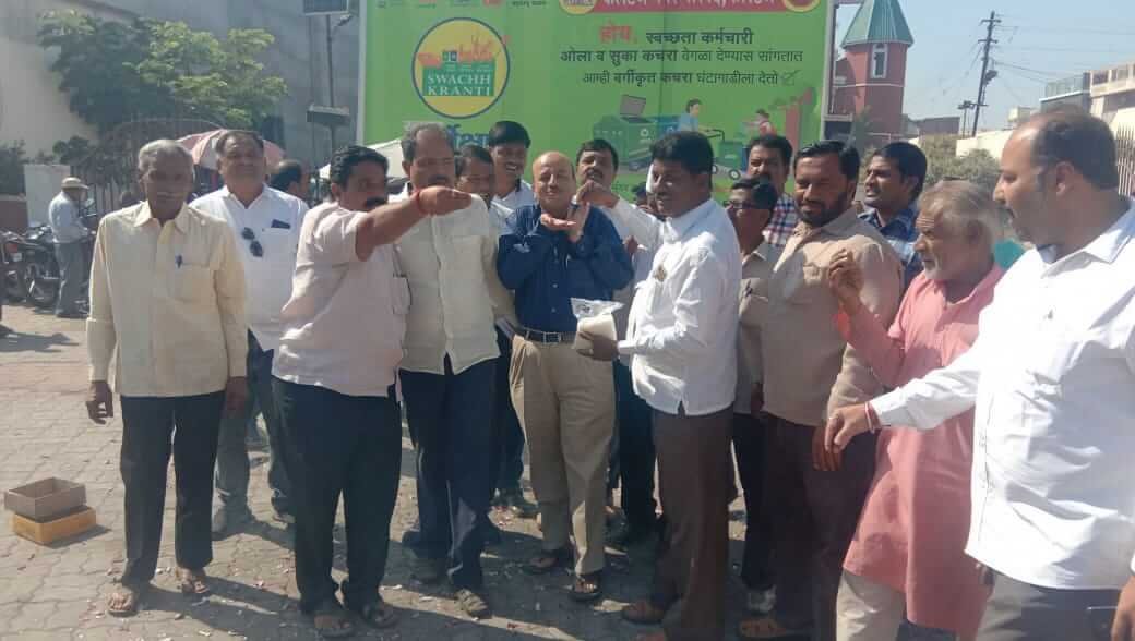 Adarsh Maharashtra | काँग्रेसच्या विजयानंतर फलटणमध्ये जल्लोष