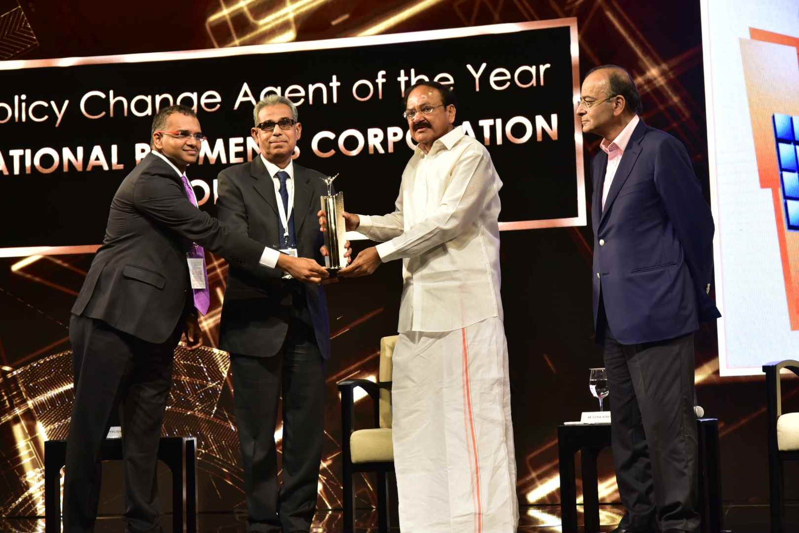 Adarsh Maharashtra | देशातील उद्योजकांनी...