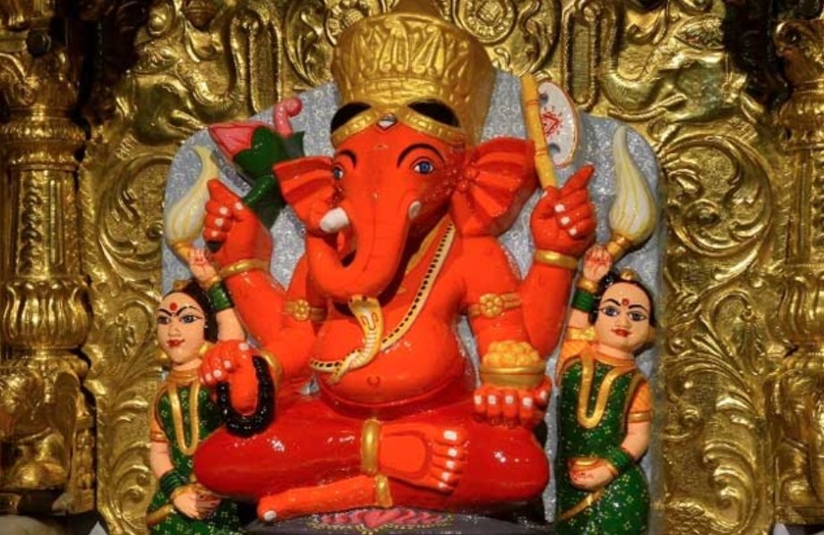 Adarsh Maharashtra | मुख्यमंत्र्यांच्या हस्ते सिद्धी विनायक मंदिराच्या ॲपचे...