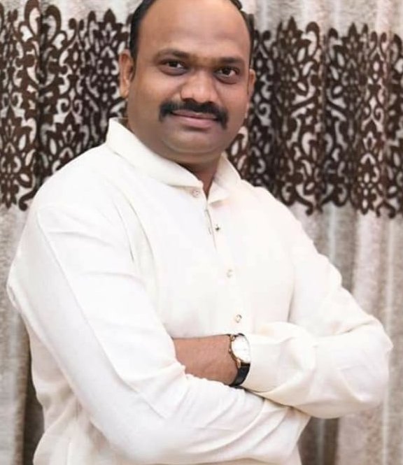 Adarsh Maharashtra | संतोष राठोडनं लावला खाकीला...